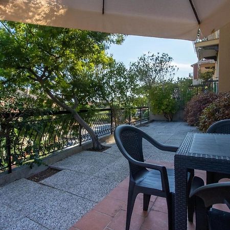 Luminoso Appartamento Con Ampia Terrazza San Bartolomeo Al Mare Exterior photo